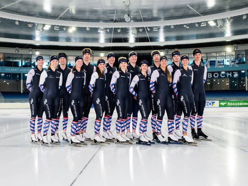 skating-team-turns-on-the-heat-featured