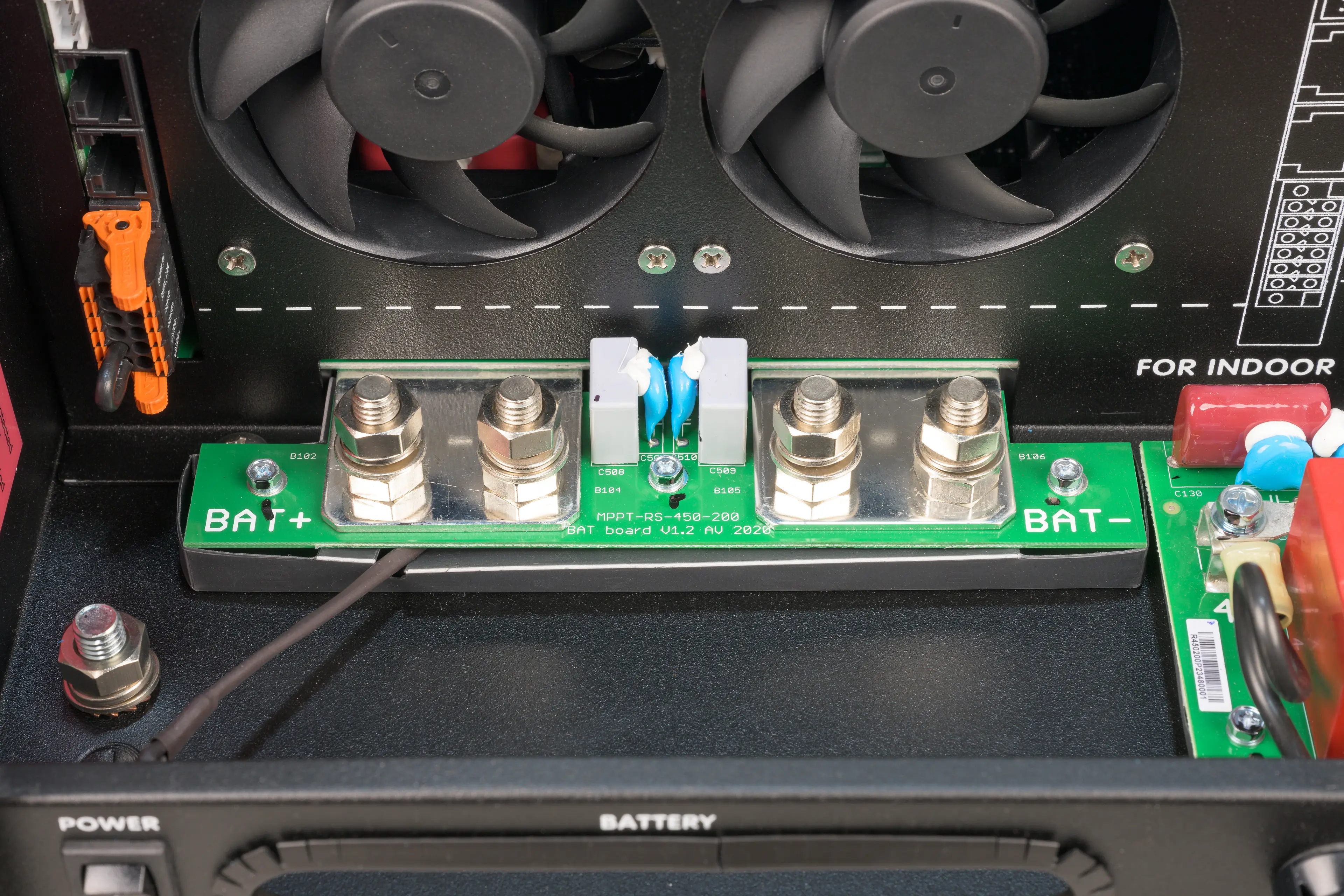 SmartSolar MPPT RS 450/200-MC4 (batt)  thumbnail